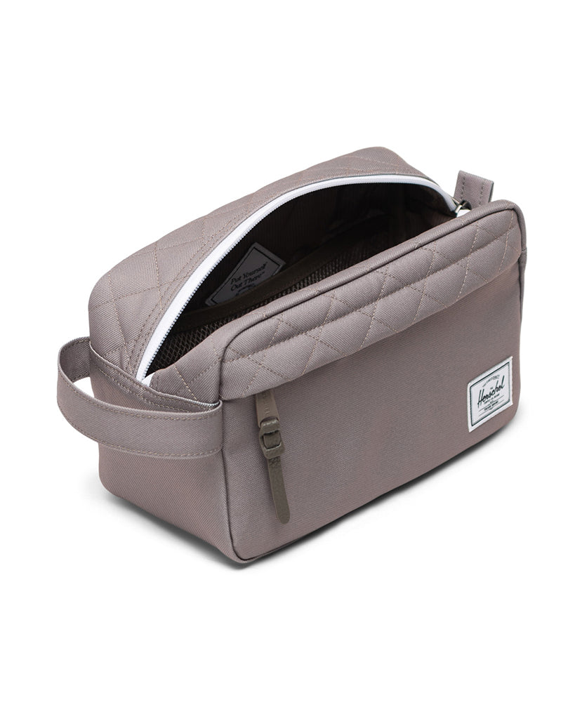 Herschel Supply Co Chapter Travel Kit - Brindle Quilted - Image 2